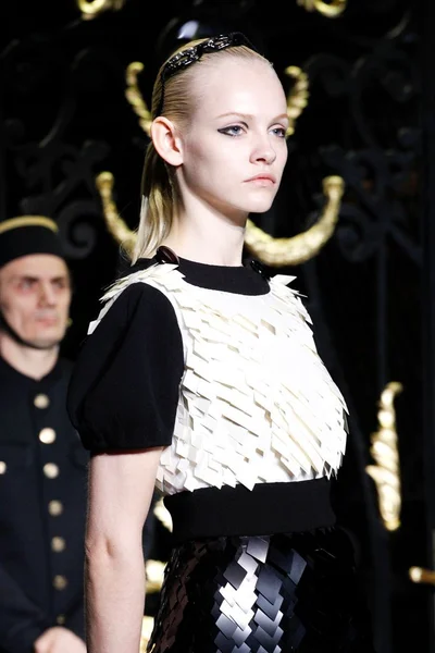 Look 141